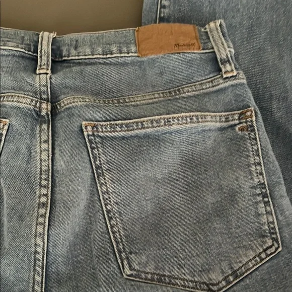 Madewell “The Perfect Vintage Straight Crop Jean” Size 28/ Light Blue Wash - Picture 4 of 12